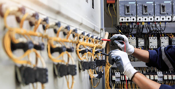 Professional Electrician technician working in Douglass Hills, KY